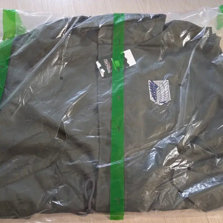 [BUNJANG] Spao Attack on Titan Collaboration Field Jacket L / 스파오 진격의 거인 콜라보 진격거 야상 판매 L