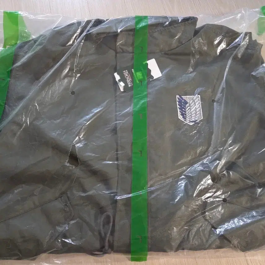 [BUNJANG] Spao Attack on Titan Collaboration Field Jacket L / 스파오 진격의 거인 콜라보 진격거 야상 판매 L