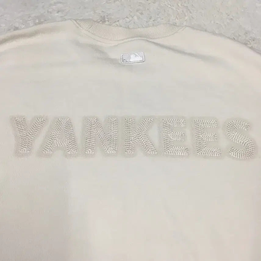 [BUNJANG] MLB Back Logo Sweatshirt / MLB 백로고 맨투맨 만원샵 DD17