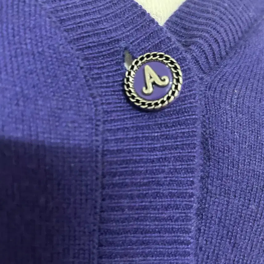 [BUNJANG] Anna Sui Signature Purple Flower Embroidered Cardigan / 안나수이 시그니쳐 보라색 플라워 자수가디건