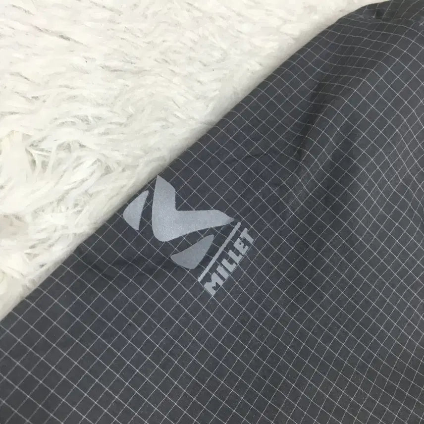 [SOLD OUT] 밀레 경량 바람막이자켓 만원샵 DD17