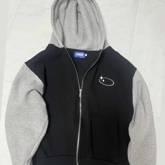 [BUNJANG] Crossed Leslie Hooded Zip-up Jacket / 크로스드 레슬리 후드집업 판매