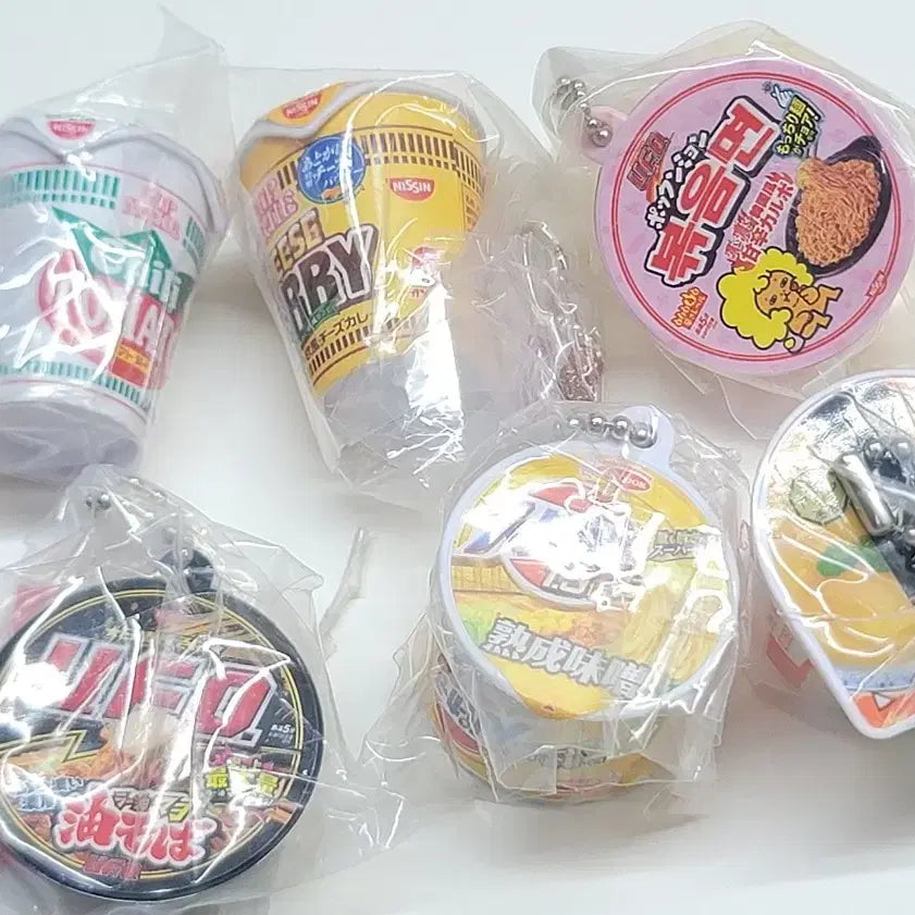 [BUNJANG] Japanese Food Miniature Keyring Bundle Set / 일본 컵라면/김밥 미니어쳐 키링 가챠 7종 일괄판매 1.8