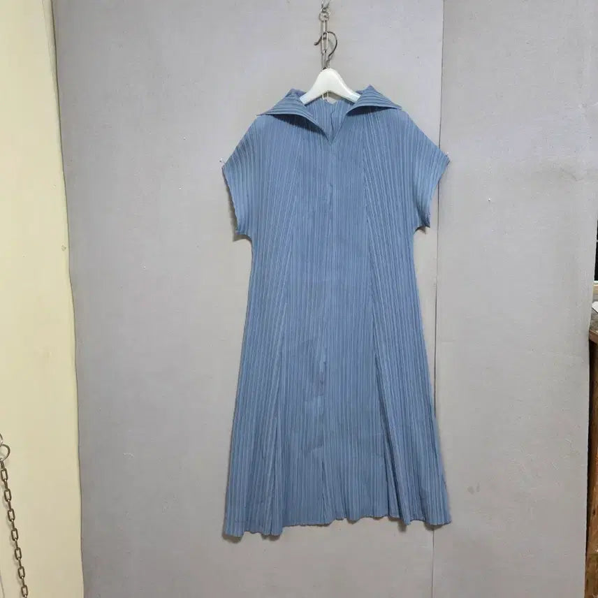 [BUNJANG] Pleats Me Blue Dress / 플리츠미 색감이쁜 원피스 FF  n4720