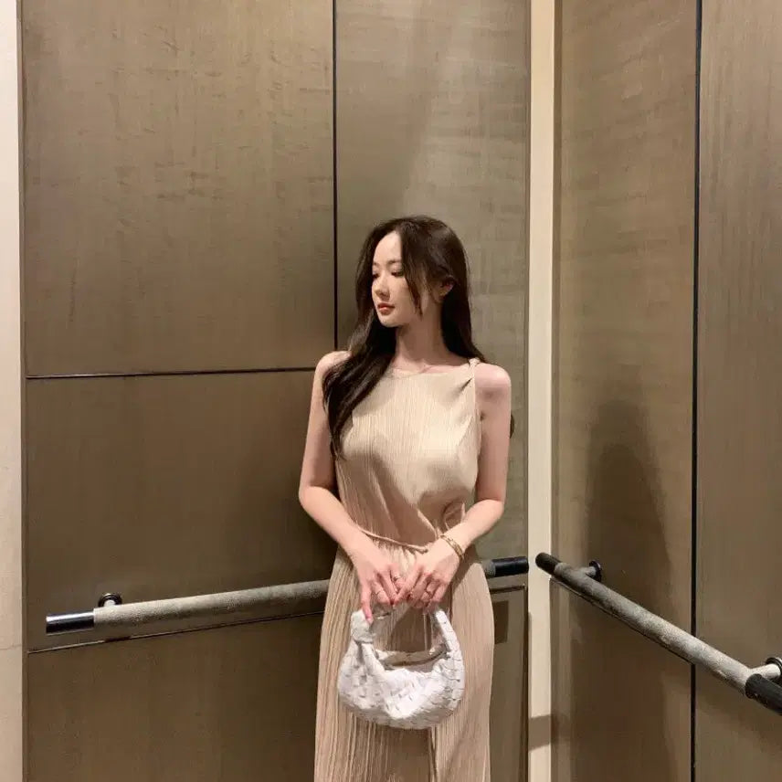 [BUNJANG] Obzest Pleated Long Tank Dress and Pants Set / [새상품]오브제스트 플리츠 롱 나시 원피스 팬츠 세트 셋업 바캉스룩 격식