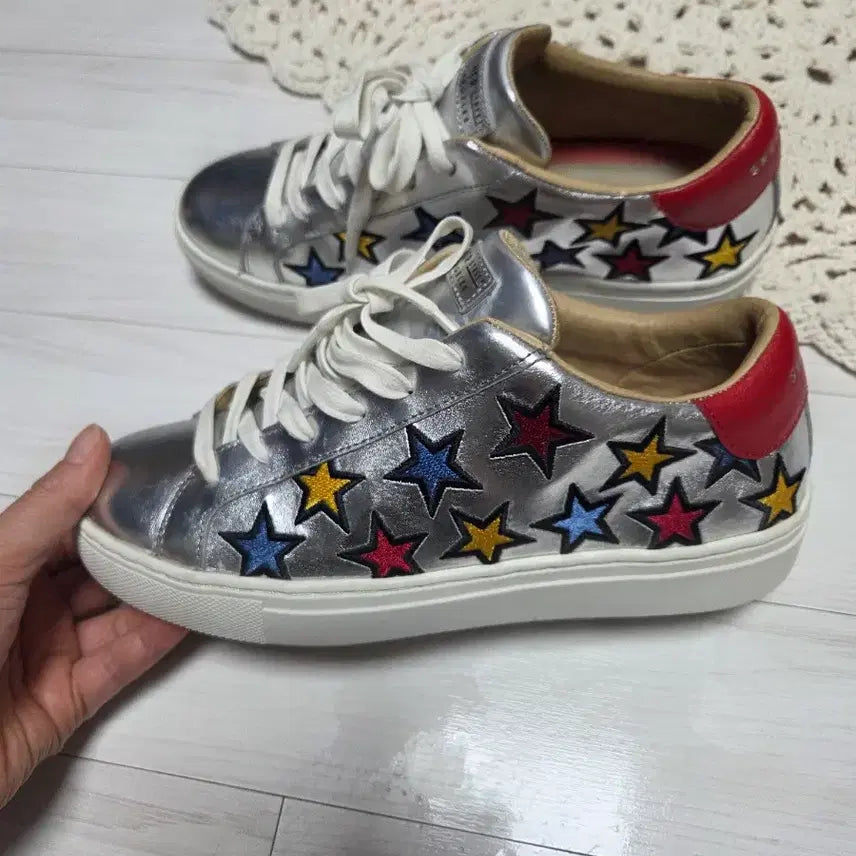 [SOLD OUT] 스케쳐스  별모양 스니커즈