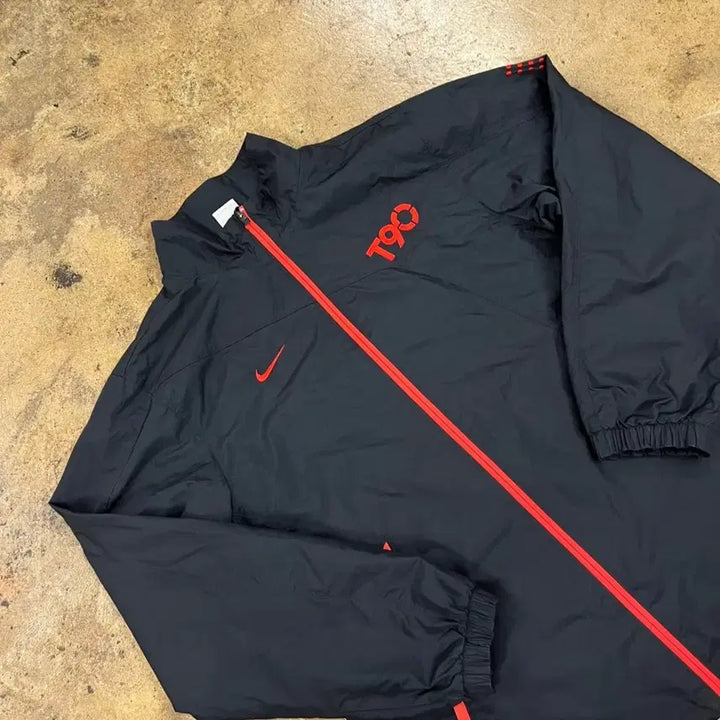 [SOLD OUT] [정품/XL] 나이키 T90 스톰핏 블랙 바람막이 자켓