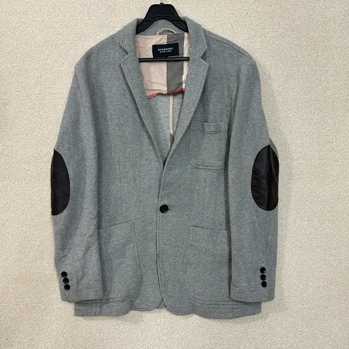 [SOLD OUT] (4) 버버리 블랙라벨 그레이 암패치 자켓
