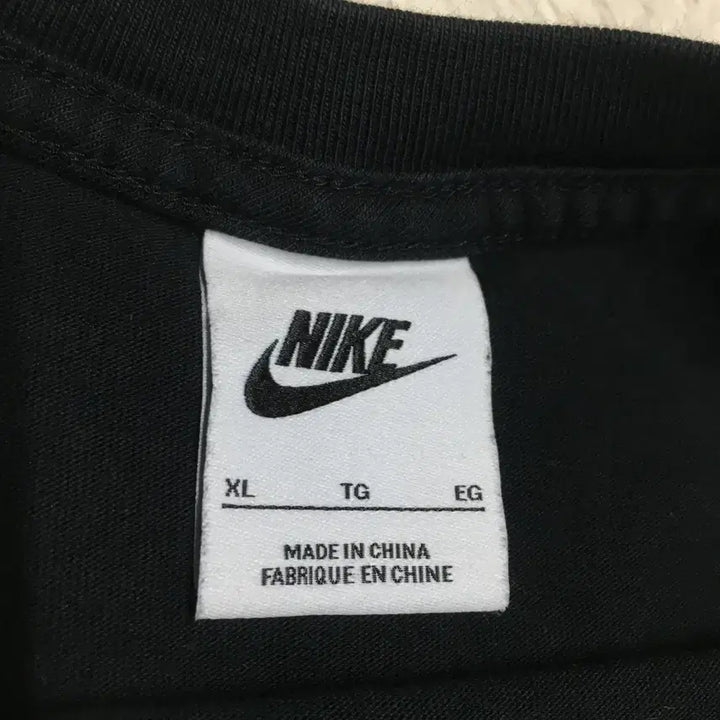 [BUNJANG] Nike Logo Long Sleeve T-shirt / 나이키 로고 롱슬리브 만원샵 DD17
