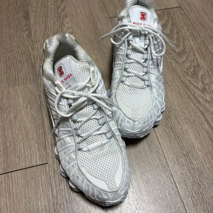 [BUNJANG] Nike Shox TL White Metallic Silver Sneakers / 나이키 샥스 TL 화이트 메탈릭 실버 240