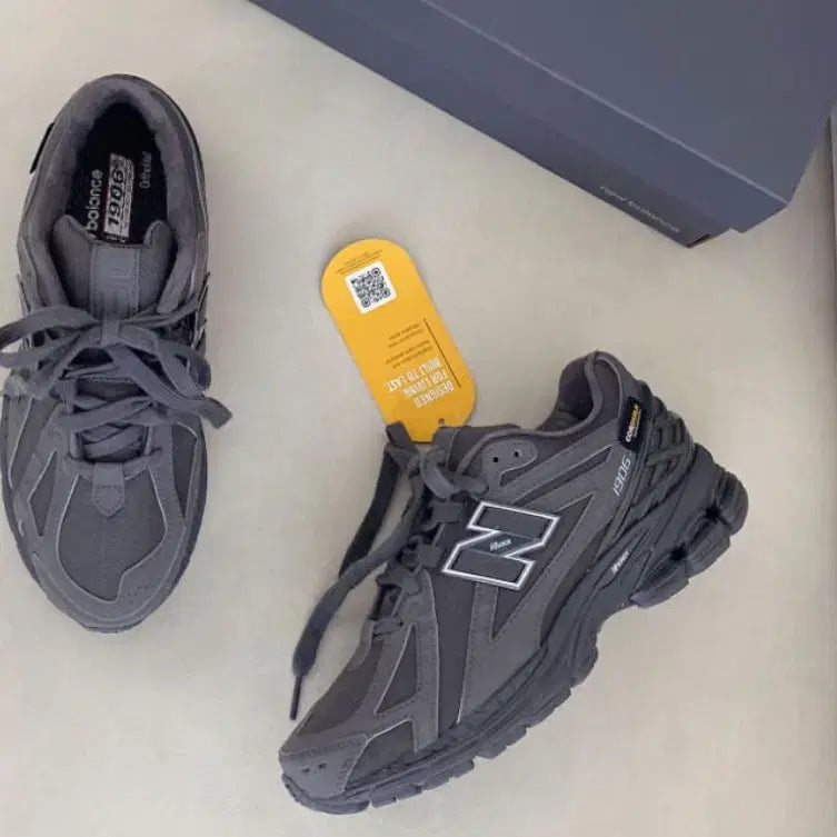 [BUNJANG] New Balance Cordura 1906R Sneakers / 뉴발란스 코듀라1906R 245