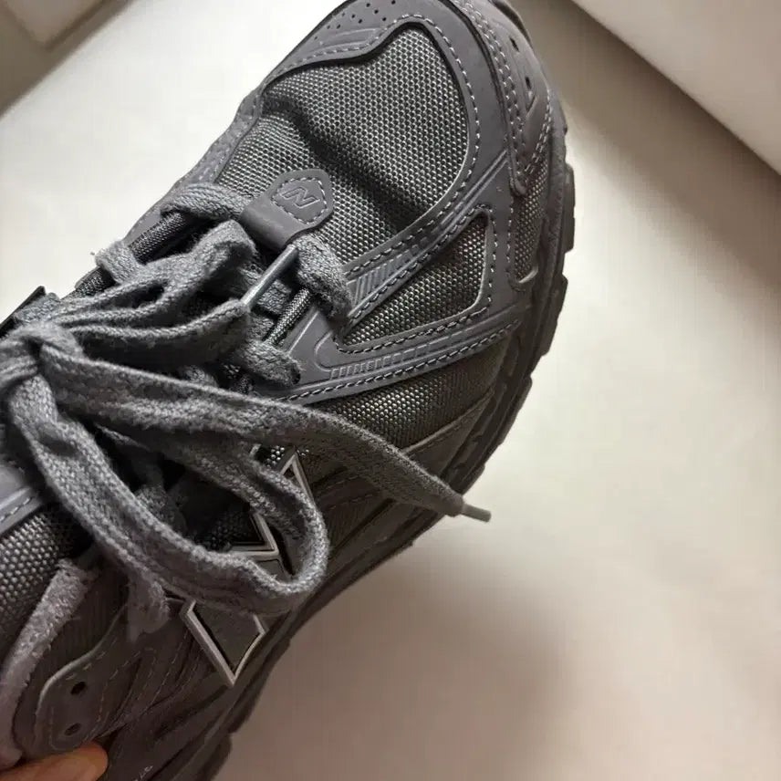 [BUNJANG] New Balance Cordura 1906R Sneakers / 뉴발란스 코듀라1906R 245
