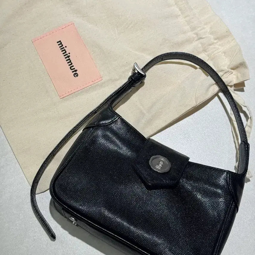 [SOLD OUT] 미닛뮤트 바톤 마이크로 블랙