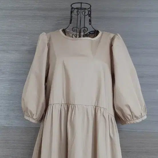 [SOLD OUT] 자라 베이지 박시 원피스 상태최상