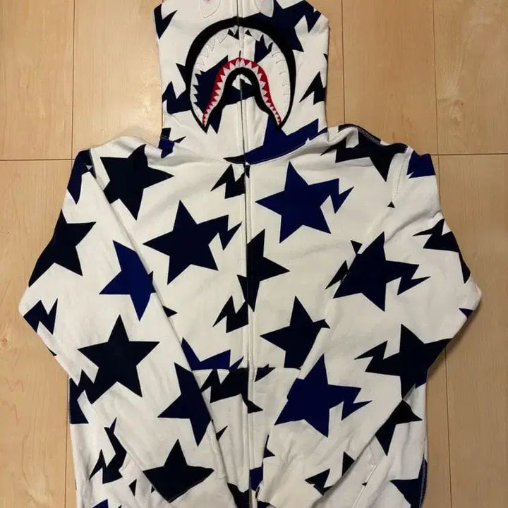 [BUNJANG] BAPE Star Pattern Shark Hoodie Zip-up / 베이프 스타 패턴 샤크 후드 집업