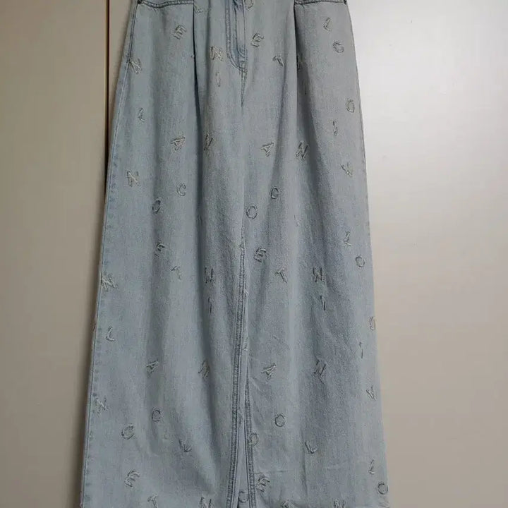 [SOLD OUT] 랑방 로고자수 595000원와이드 데님 팬츠