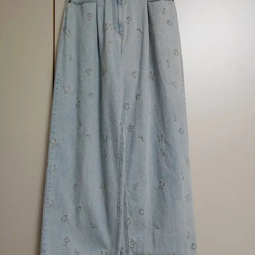 [SOLD OUT] 랑방 로고자수 595000원와이드 데님 팬츠