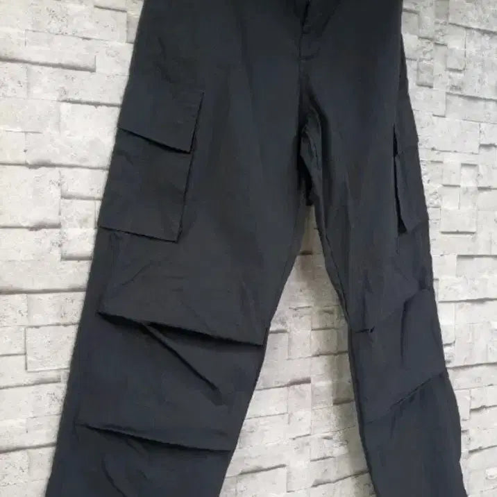 [BUNJANG] ADDOFF Nylon Parachute Cargo Pants (30-32) / [ADDOFF] 애드오프 나일론 파라슈트 카고 (30~32)