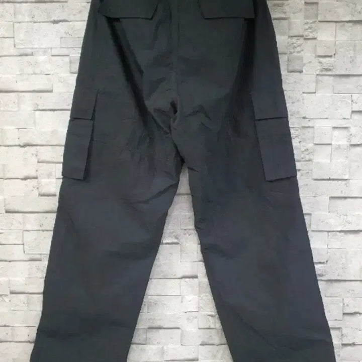 [BUNJANG] ADDOFF Nylon Parachute Cargo Pants (30-32) / [ADDOFF] 애드오프 나일론 파라슈트 카고 (30~32)