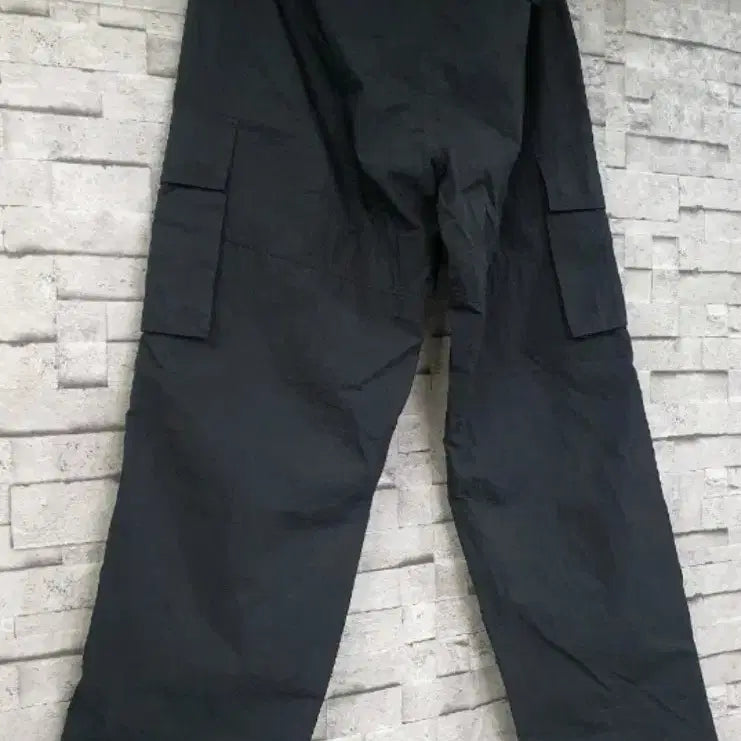 [BUNJANG] ADDOFF Nylon Parachute Cargo Pants (30-32) / [ADDOFF] 애드오프 나일론 파라슈트 카고 (30~32)
