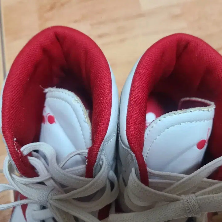 [BUNJANG] Diadora Basketball High-Top Sneakers / 디아도라 바스켓 하이탑 260