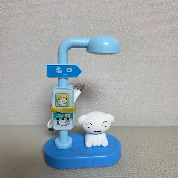 [BUNJANG] Crayon Shin-chan Shiro USB Stand Figure / 짱구 흰둥이 시로 USB 스탠드 피규어
