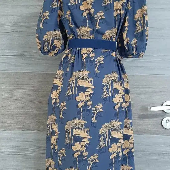[SOLD OUT] 자라 퍼프소매 원피스 상태굿