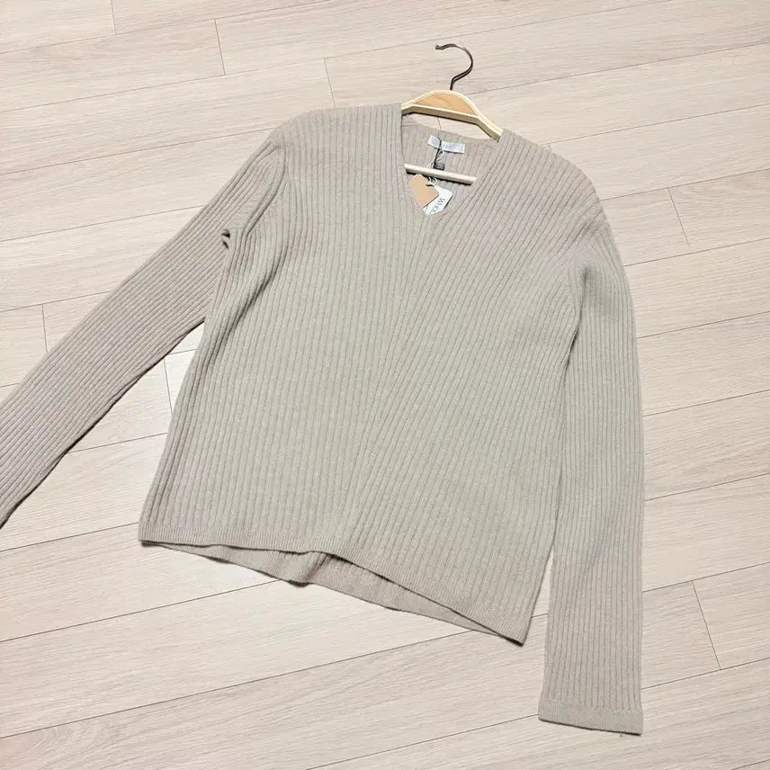 [BUNJANG] MARAN Cashmere Wool V-Neck Ribbed Knit Beige Top / 새상품) MARAN 마랑 캐시미어울 브이넥 골지 니트 베이지 긴팔 리브드