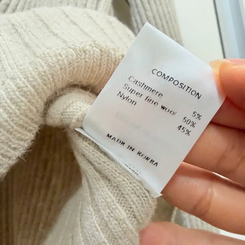 [BUNJANG] MARAN Cashmere Wool V-Neck Ribbed Knit Beige Top / 새상품) MARAN 마랑 캐시미어울 브이넥 골지 니트 베이지 긴팔 리브드