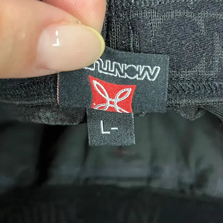 [BUNJANG] Montura Red Black Functional Training Pants / [정품/L] 몬츄라 레드 블랙 기능성 트레이닝 바지