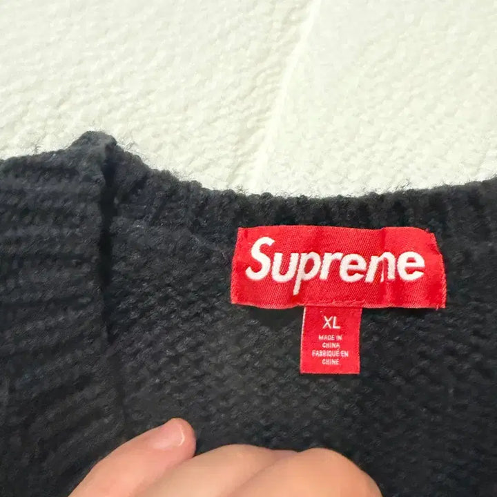 [BUNJANG] Supreme Old English Knit (XL) / 슈프림 올드잉글리쉬 니트(xl)