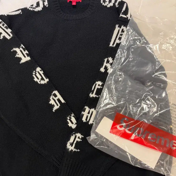 [BUNJANG] Supreme Old English Knit (XL) / 슈프림 올드잉글리쉬 니트(xl)