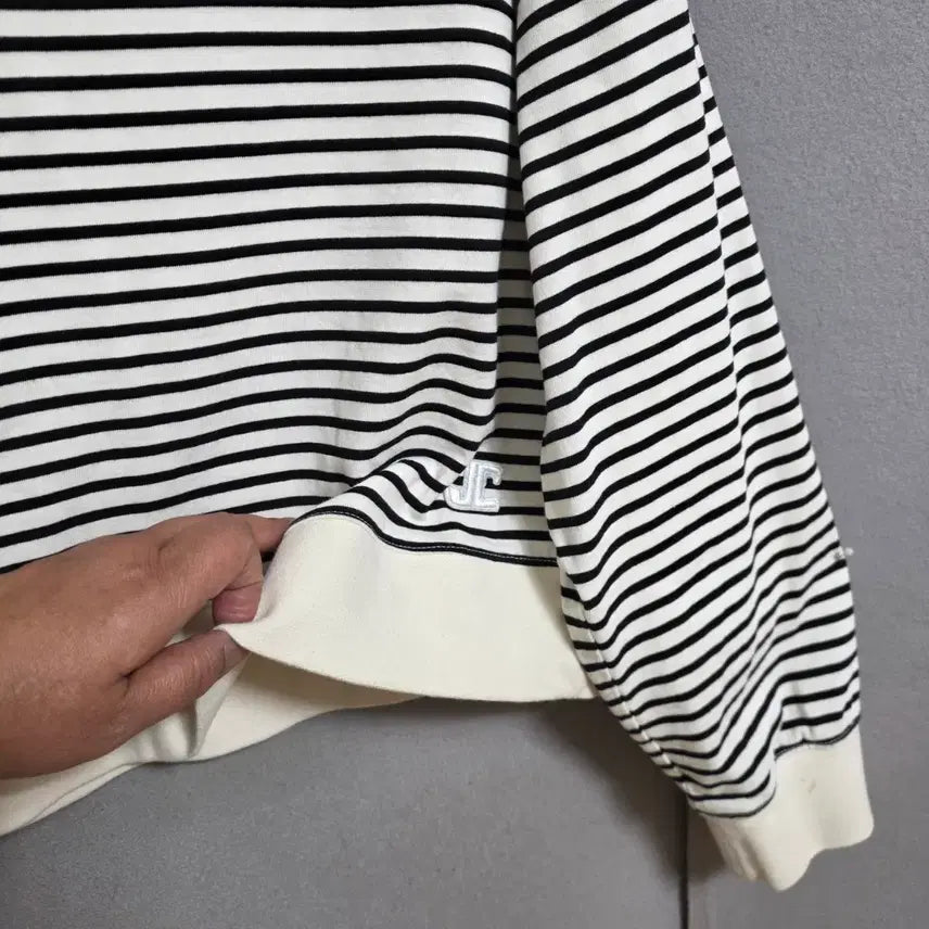 [BUNJANG] Juicy Judy Striped Sweatshirt / 쥬시쥬디 줄무늬 맨투맨 90  n4723