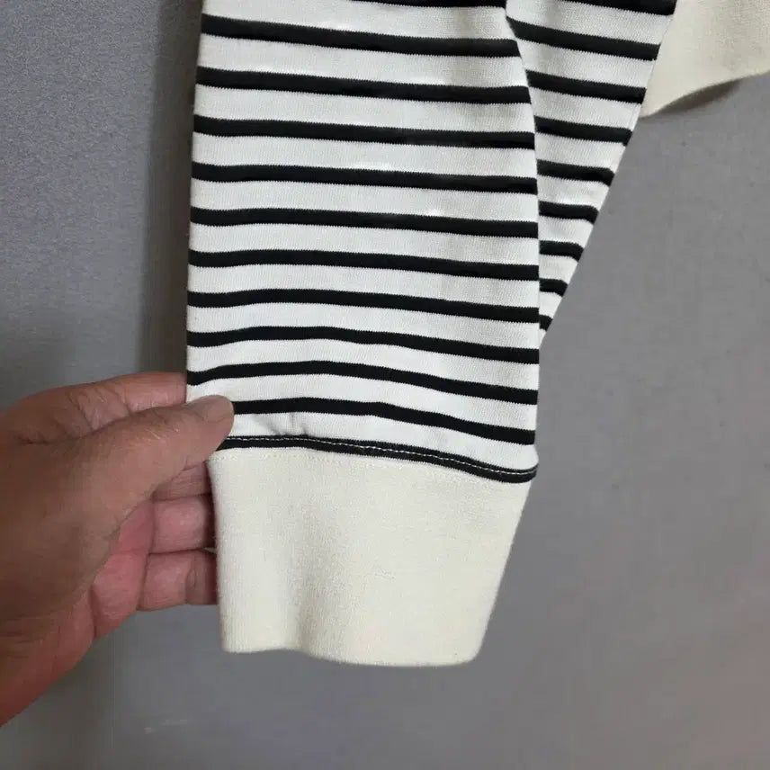 [BUNJANG] Juicy Judy Striped Sweatshirt / 쥬시쥬디 줄무늬 맨투맨 90  n4723