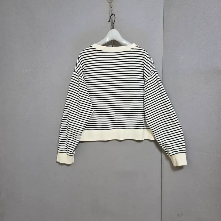 [BUNJANG] Juicy Judy Striped Sweatshirt / 쥬시쥬디 줄무늬 맨투맨 90  n4723