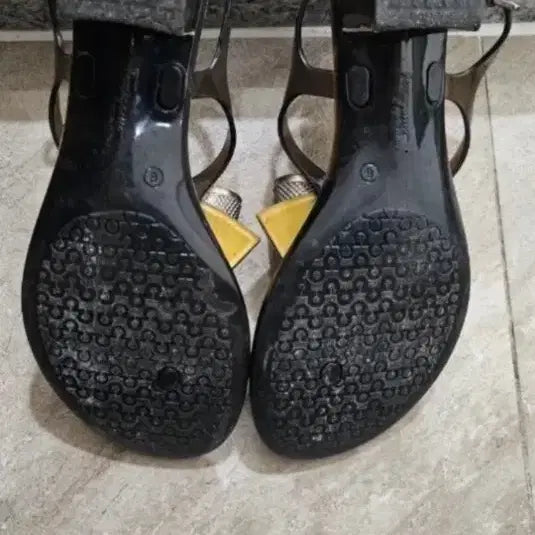 [BUNJANG] Ferragamo Jelly Ribbon Sandals / [정품] 페라가모 블랙 젤리 리본 샌들 6사이즈