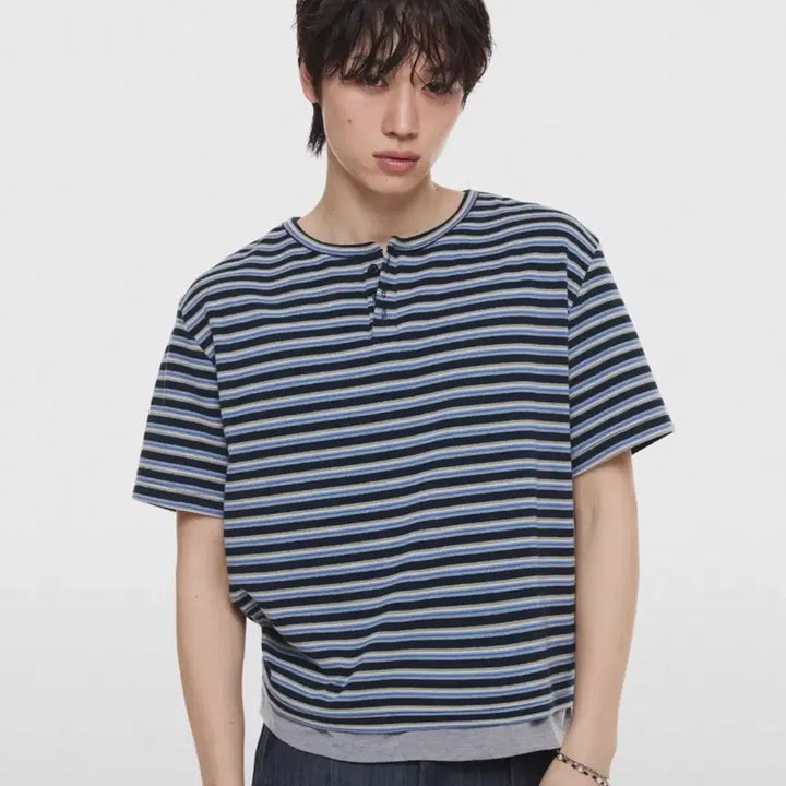 [SOLD OUT] 디앤에스알 레이어드 스트라이프 헨리넥 (DNSR)