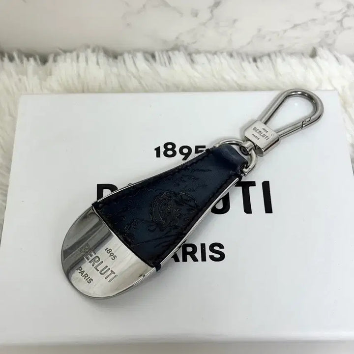 [BUNJANG] Berluti Shoehorn Key Holder Navy / [풀박스] 벨루티 슈혼 키 홀더 네이비