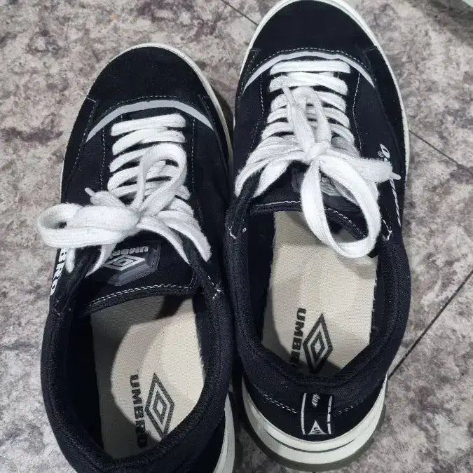 [SOLD OUT] 엄브로 (umbro) uk8(270) 굽높이 슈즈 남성용 신발