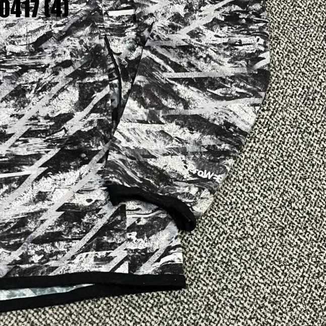 [BUNJANG] Spider Black and White Pattern Windbreaker Jacket / L 스파이더 블랙 화이트 패턴 바람막이 0417(4)