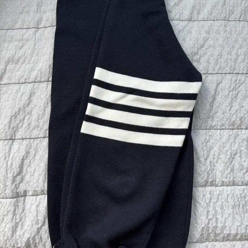 [SOLD OUT] 톰브라운 밀라노스티치 니트 2사이즈