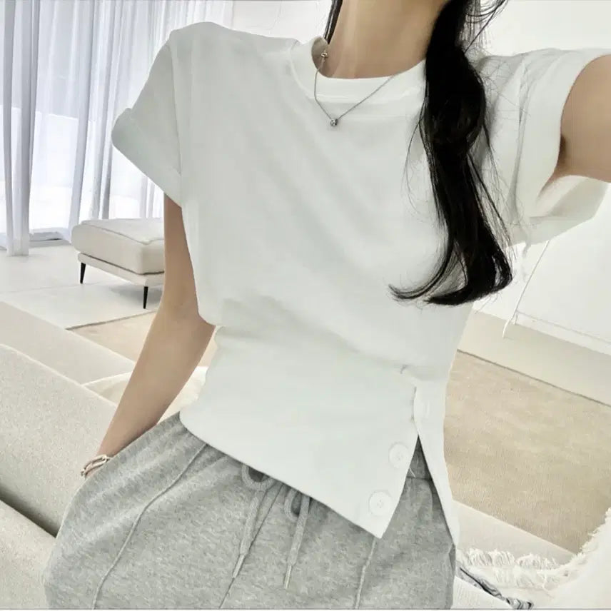 [BUNJANG] Ably Holly Crop Top T-shirt / 에이블리 홀리 반팔 단추 크롭 트임 허리잘록 버튼 맨투맨 티셔츠 국내