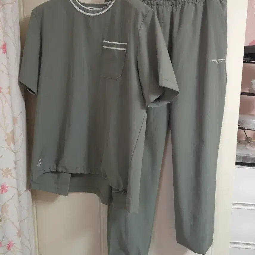 [SOLD OUT] [셋업set] 바스락 반팔티+조거팬츠 - M