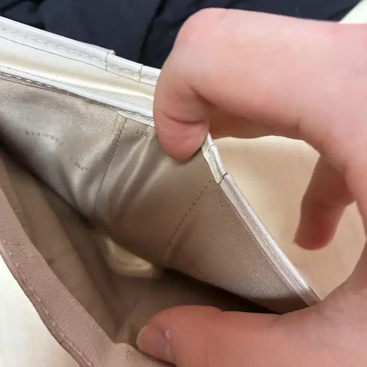 [BUNJANG] Jill Stuart White Bifold Wallet / 질스튜어트 반지갑 흰색