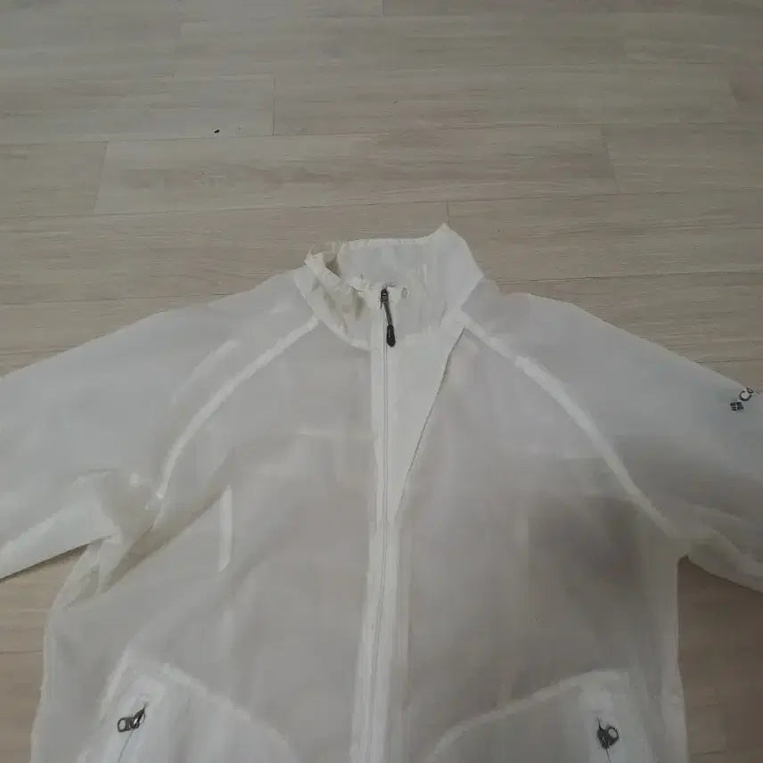 [SOLD OUT] 새거수준 컬럼비아 정품 여성점퍼 얇은 바람막이점퍼 사이즈 95