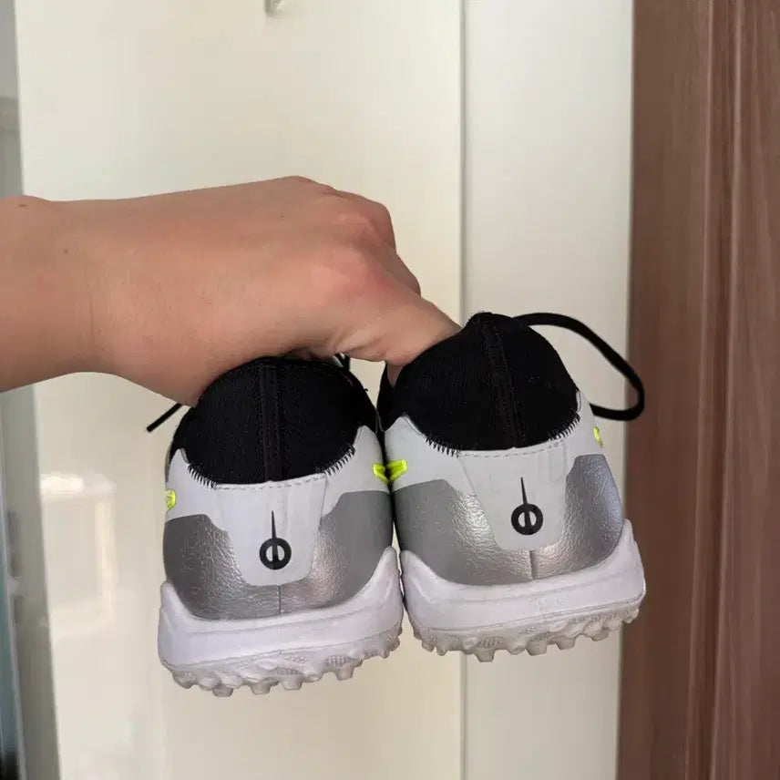 [SOLD OUT] 티엠포 10 프로 TF 풋살화 270