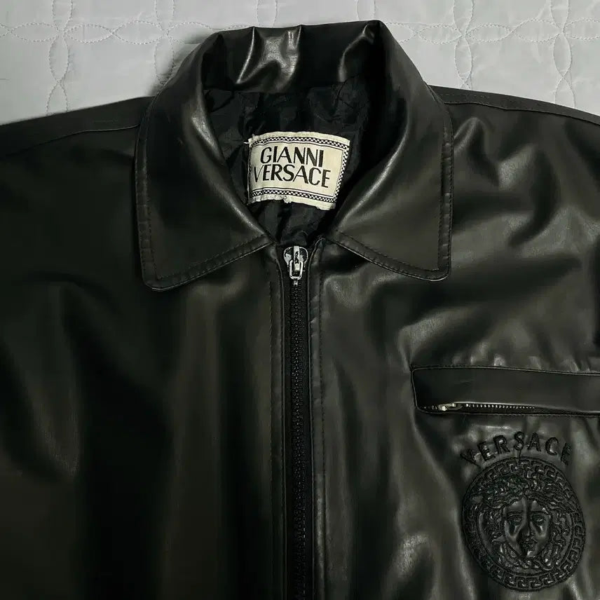 [SOLD OUT] 베르사체 로고 가죽자켓