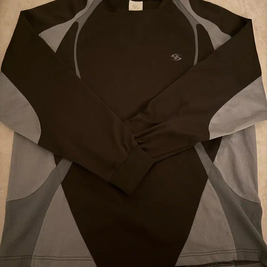 [SOLD OUT] 산산기어 슬래시 저지 브라운 23 FW