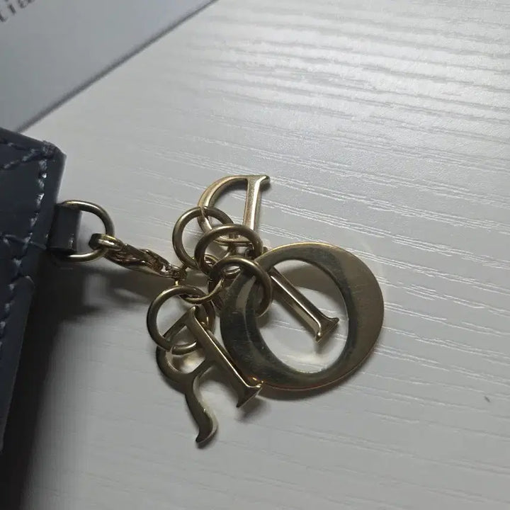 [SOLD OUT] (W) 디올 5거싯 아코디언 카드홀더 에나멜 S0074OVRB