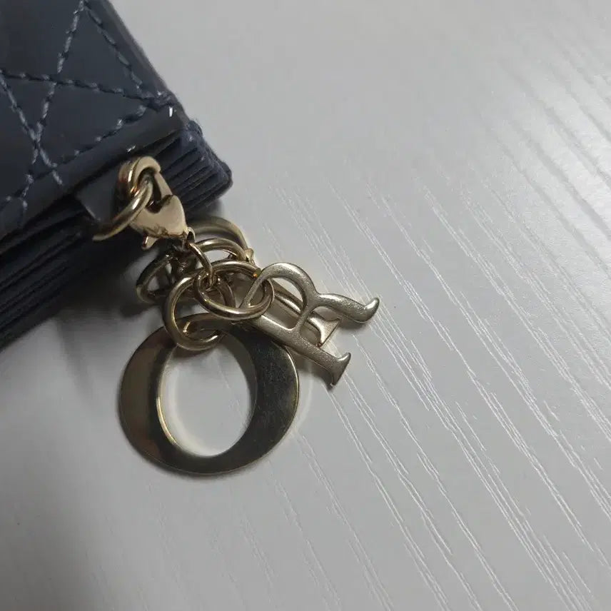 [SOLD OUT] (W) 디올 5거싯 아코디언 카드홀더 에나멜 S0074OVRB